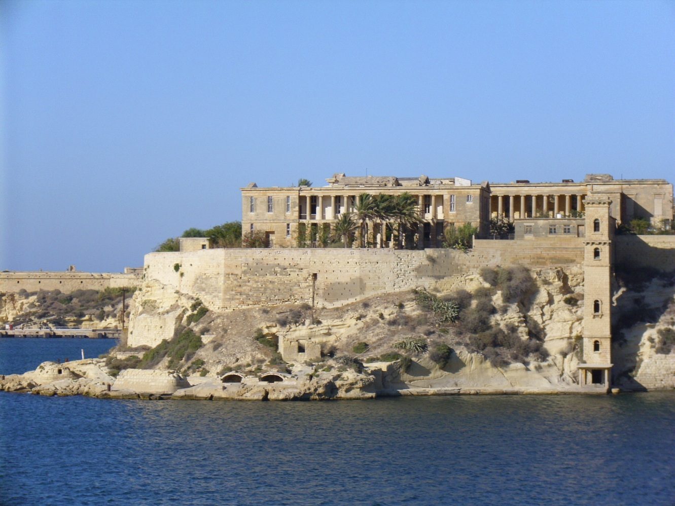 Royal%20Naval%20Hospital%20Bighi%2C%20Kalkara%20-%2001.jpg